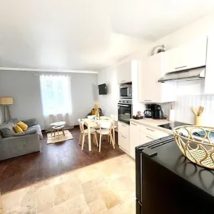 T2 Situé Au Cœur Du Centre Historique De Apartamento Dinan